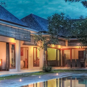 11961 Stewarton Dr, Porter Ranch — Sold $1,130,000